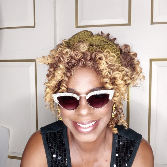 Silver Rhinestone Cat Eye Shades - Picture 4 of 7